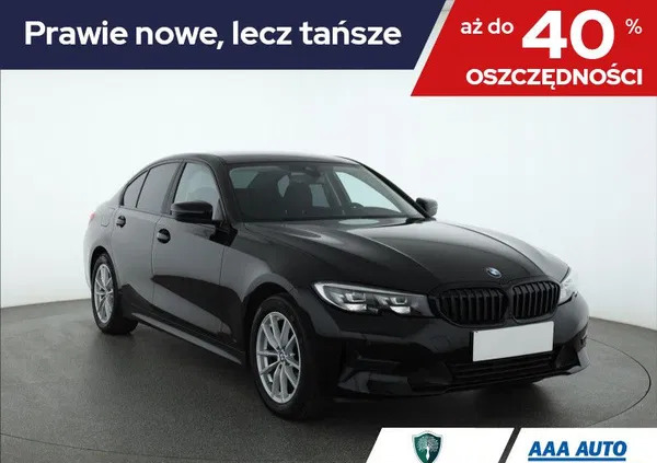 mazowieckie BMW Seria 3 cena 123001 przebieg: 39093, rok produkcji 2021 z Międzyzdroje